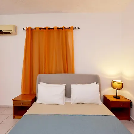 Liri Family Paradise Danis House בית נופש