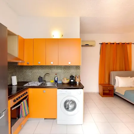 Liri Family Paradise Danis House Feriehus Ixia (Rhodes)