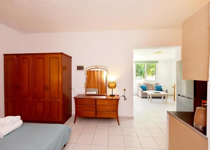 Liri Family Paradise Danis House