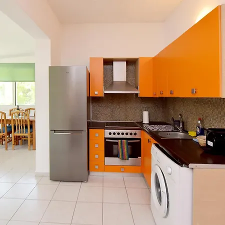 Liri Family Paradise Danis House Vakantiehuis *