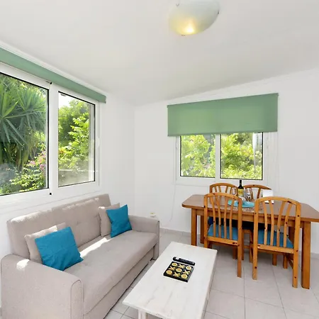 Liri Family Paradise Danis House