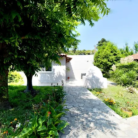 Liri Family Paradise Danis House Vakantiehuis Ixia (Rhodes)