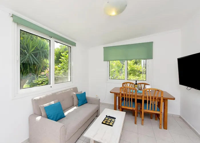 Liri Family Paradise Danis House